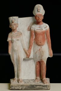 Amenophis IV:n (Akhenaten) ja Nefertitin patsas Tell el-Amarnasta, Amarna-ajalta, Uusi kuningaskunta, 1353-1337 eKr. (maalattu kalkkikivi) (katso myös 219625)